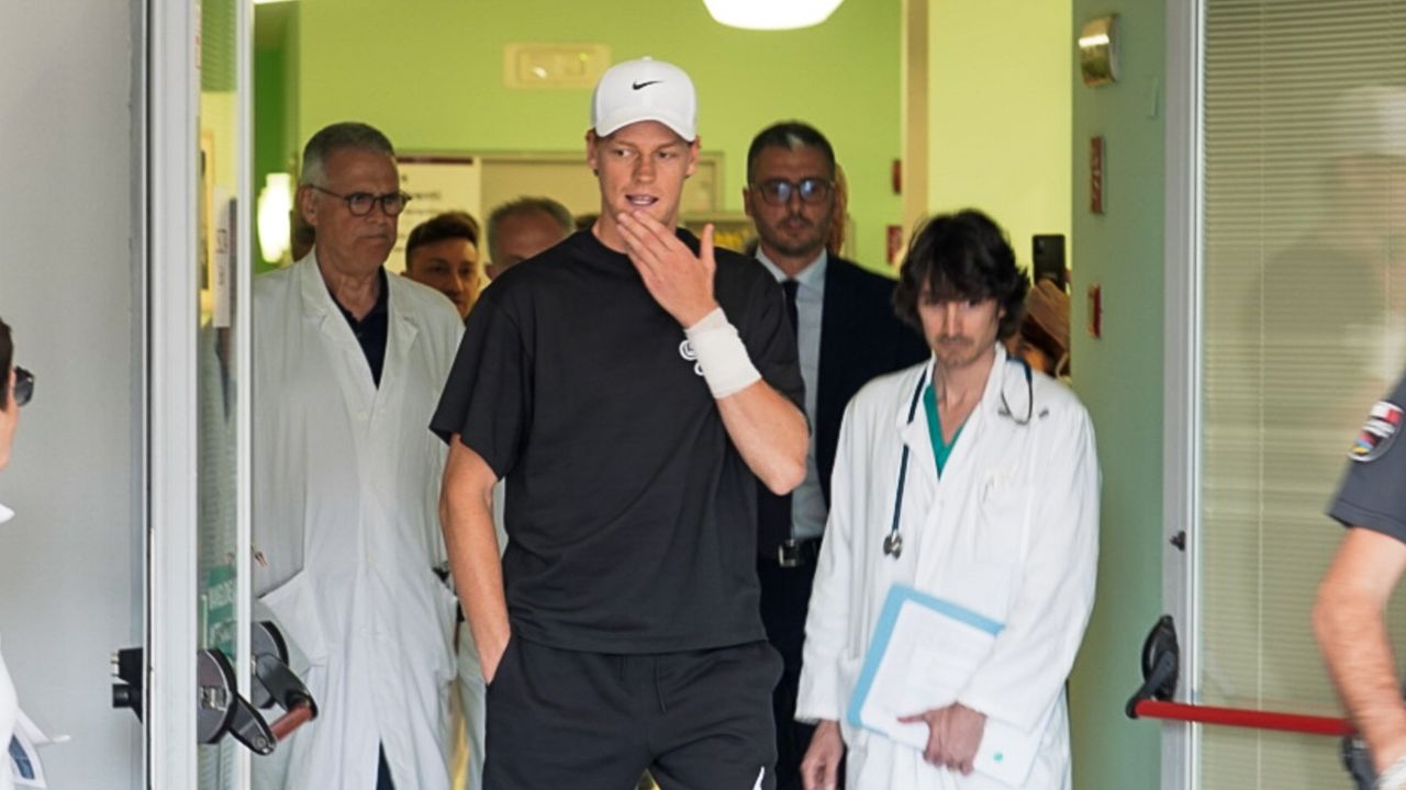 Sinner al San Raffaele dopo il malore al Roland Garros: esami al cuore e nuovi controlli prima di Wimbledon