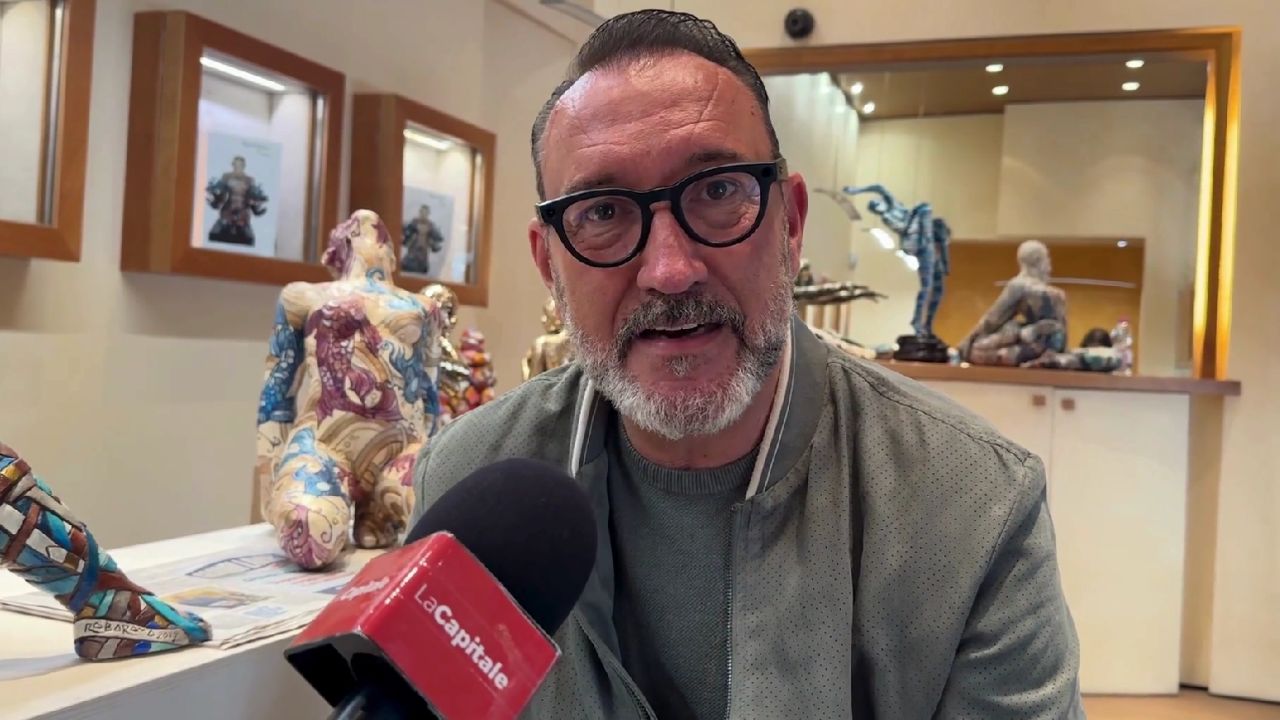 Mario Mazzoleni presenta la mostra di Rabarama in via Veneto | VIDEO