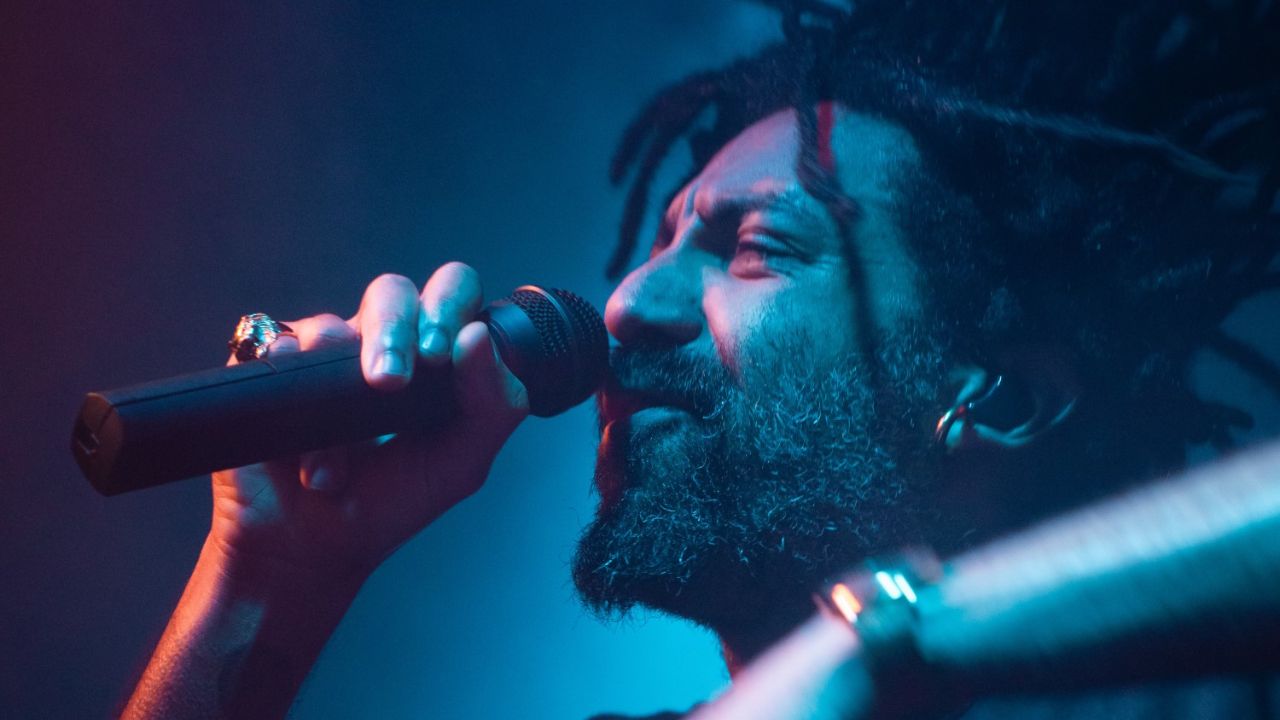 “Mikkel”, MUDIMBI torna sulla scena musicale con il suo nuovo vinile e libro