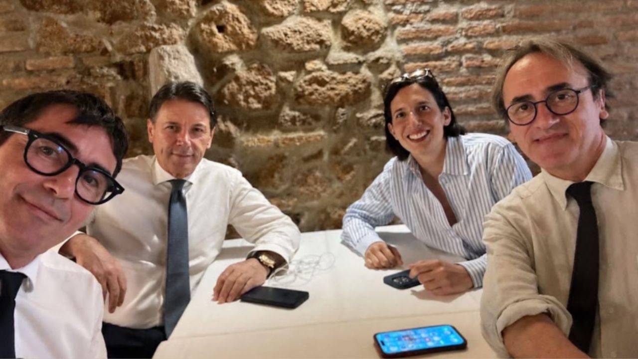 Renzi resta fuori dalla foto del nuovo campo largo: Bettini benedice l’asse Conte-Schlein e punta su Onorato per il centro