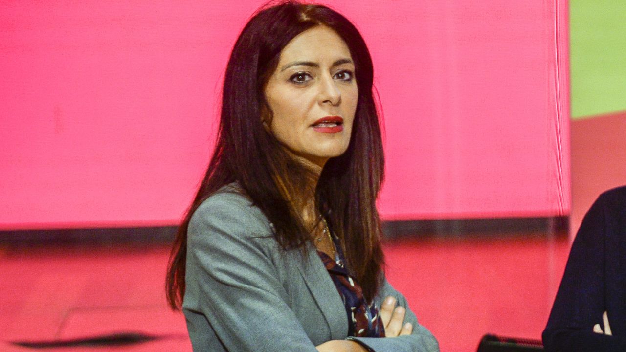 Picierno attacca il Pd di Schlein: «È scivolato nel populismo con la pochette di Conte». E a Milano nasce il centro europeista