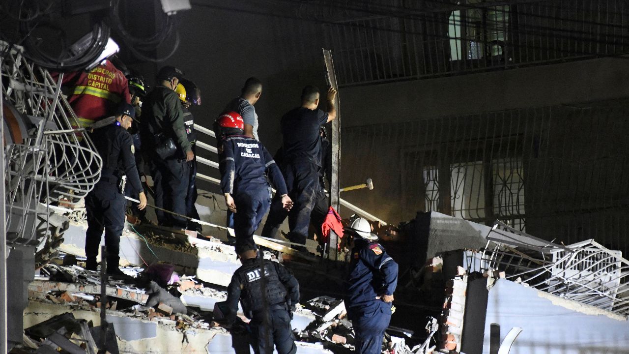 Terremoto in Venezuela, il bilancio continua a salire: 235 morti, oltre 4.300 feriti e più di 50mila dispersi
