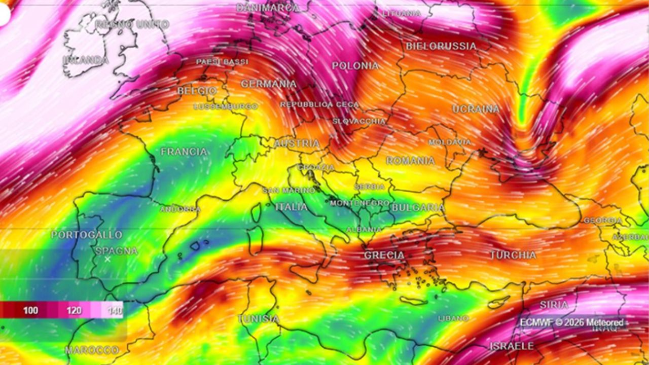 Meteo, il getto polare risale: probabile potente ondata di calore la prossima settimana