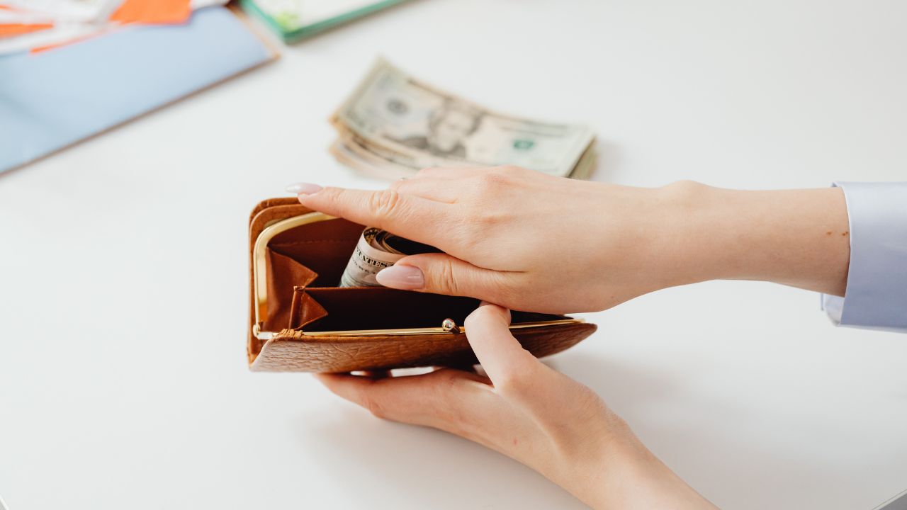 Bce, cosa cambia davvero per chi ha un mutuo: ecco quanto costerà in più ogni mese dopo l’aumento dei tassi
