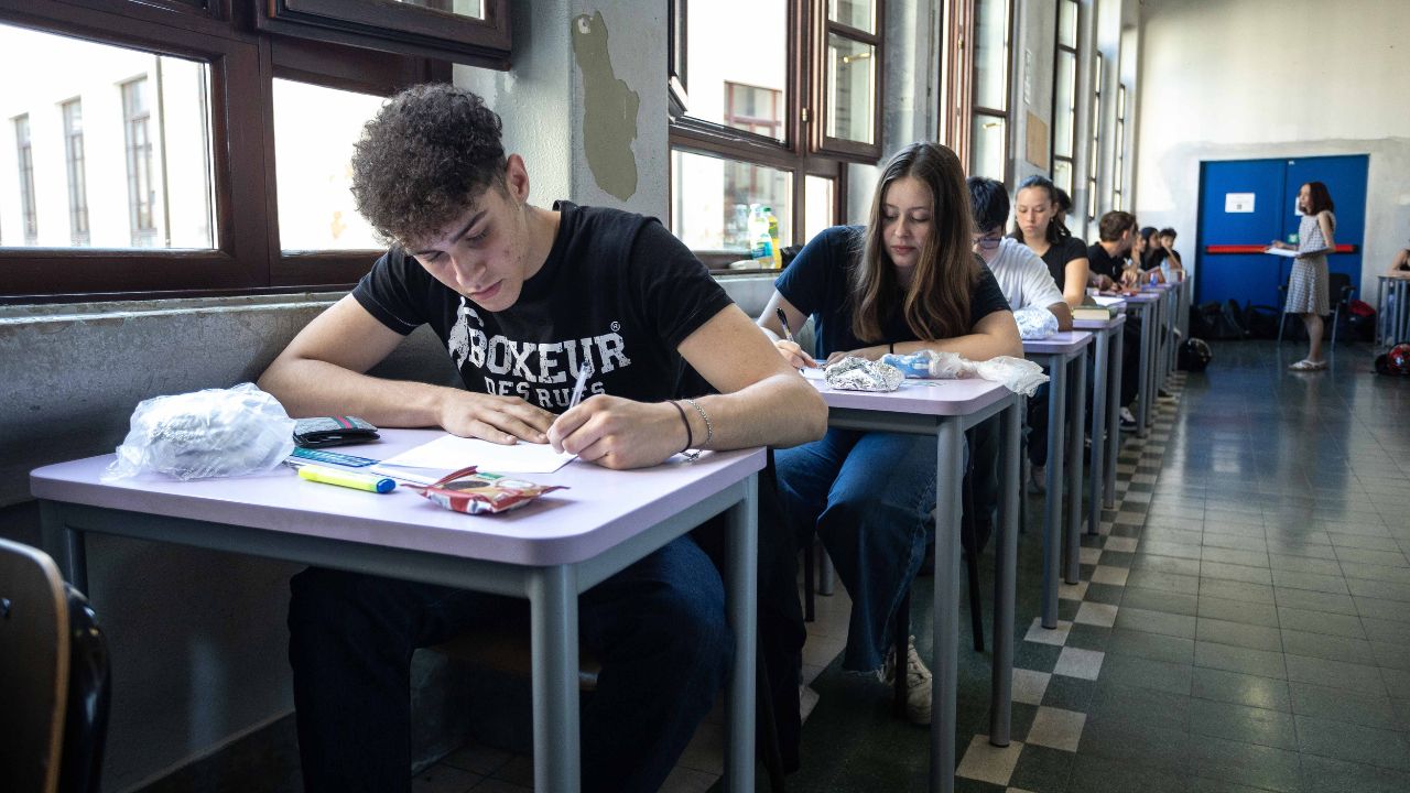 Maturità 2026, il toto-tema entra nel vivo: da D’Annunzio all’intelligenza artificiale, tutte le tracce più temute dagli studenti