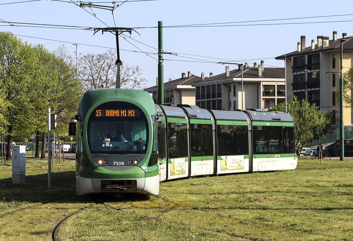 A Milano un tram che si chiama desiderio (osceno) di un gruppo di tranvieri guardoni