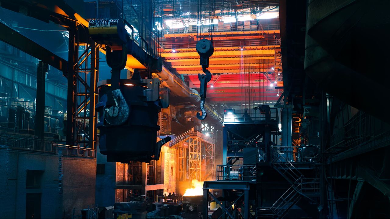 Gli ultimi giorni dell’Ex Ilva: 90 giorni per fermare l’area a caldo o bonificare