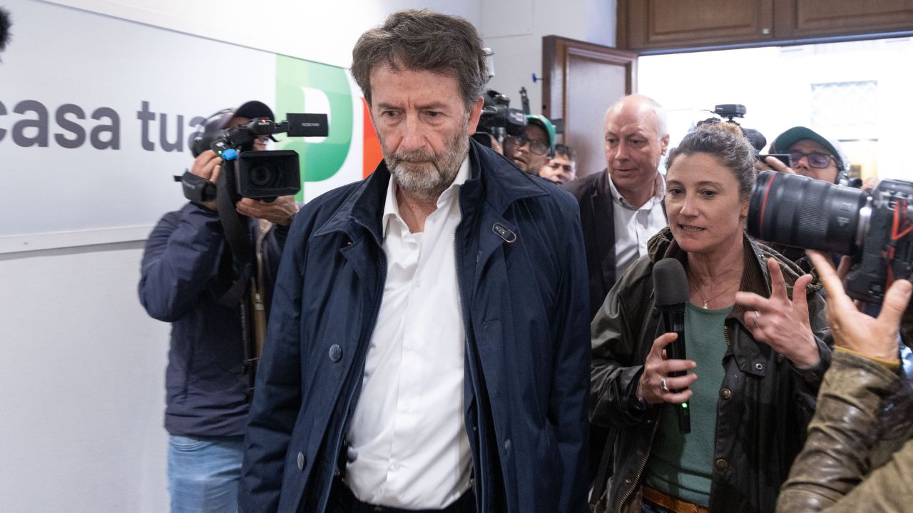 Campo largo, Franceschini vede Conte: «La coalizione va allargata». Sul tavolo primarie, leadership e il nodo Renzi