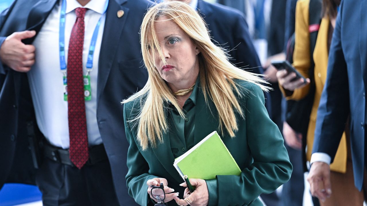 Legge elettorale, perché Giorgia Meloni non può decidere da sola di andare alle elezioni anticipate: il ruolo decisivo di Sergio Mattarella
