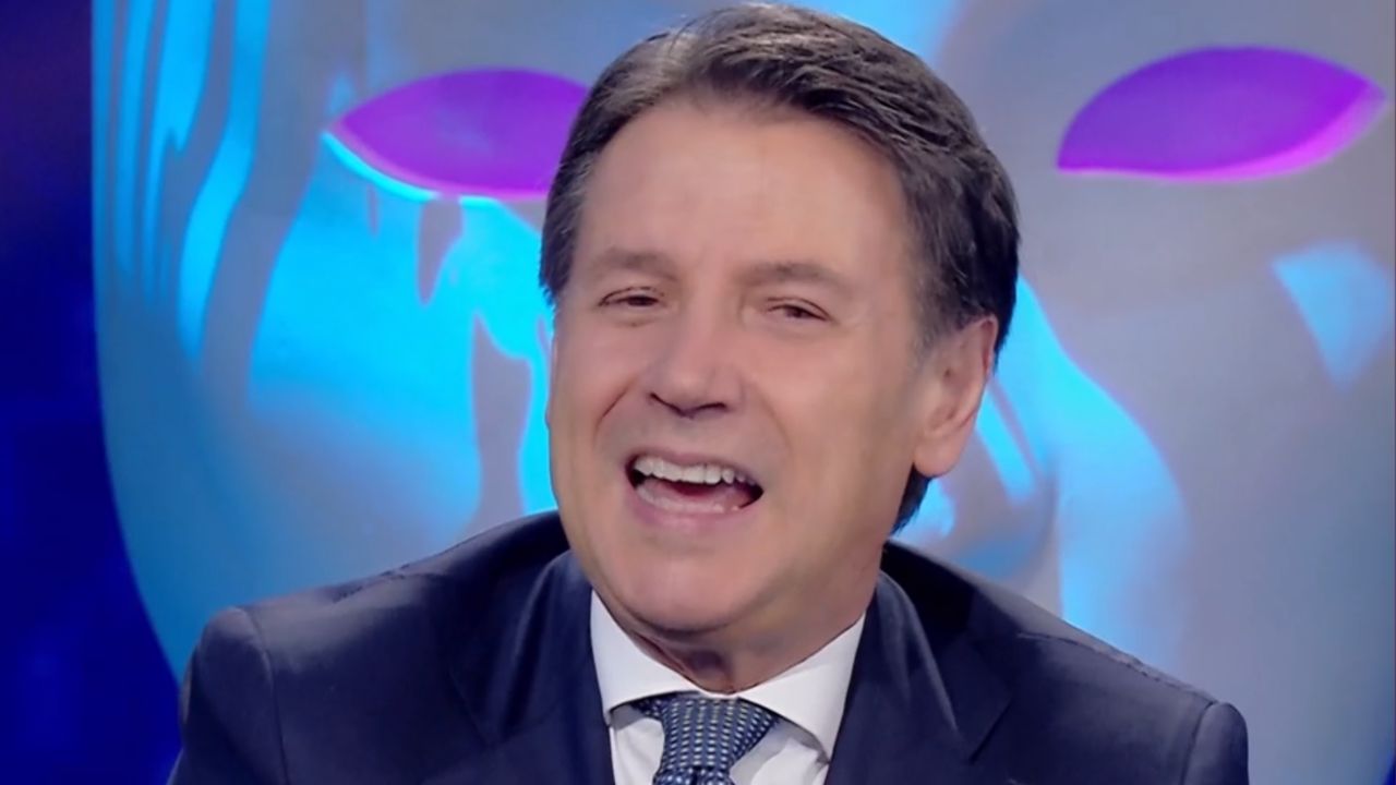 Giuseppe Conte: “Anch’io ero un fuorisede”: il monito ai ragazzi di provincia che per emergere devono fare “un doppio turno di gavetta”