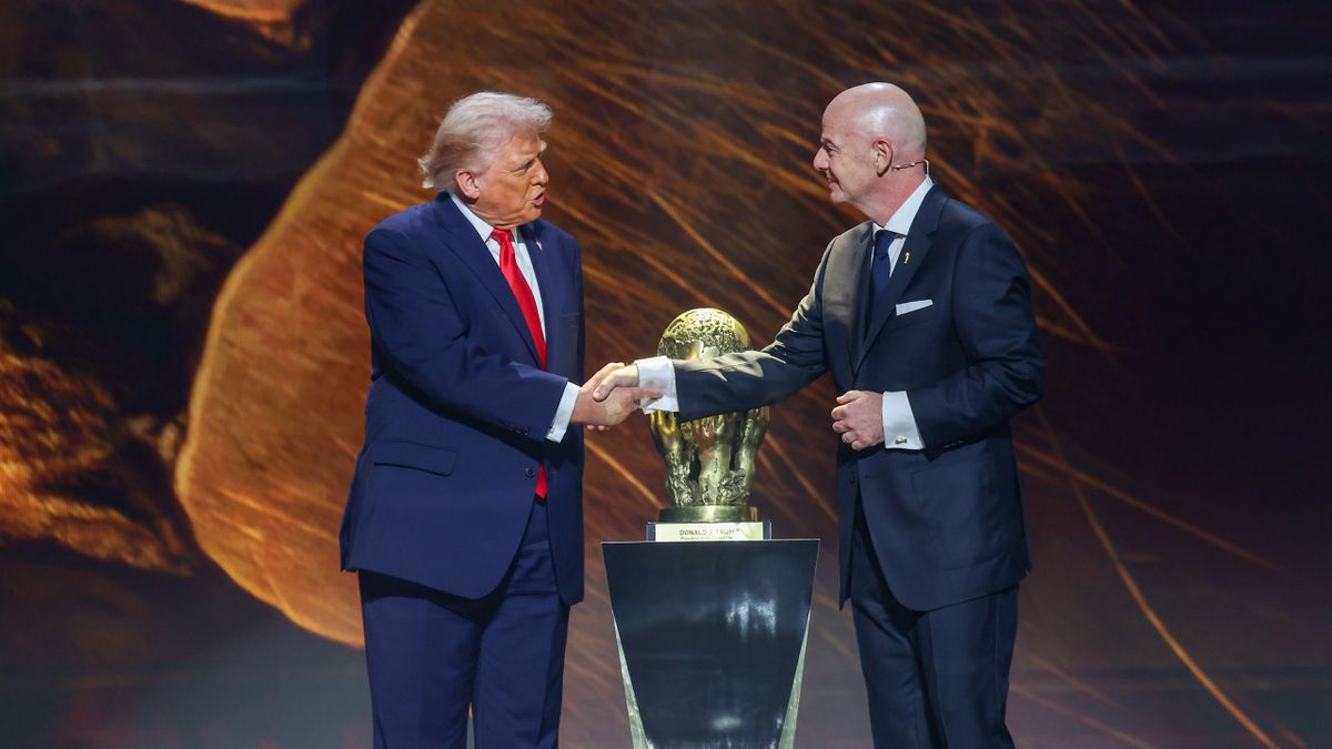 Terremoto Fifa, il Congresso americano indaga Infantino: «Corruzione e favori a Trump». Lui risponde su Instagram: «Voi dividete, noi uniamo»