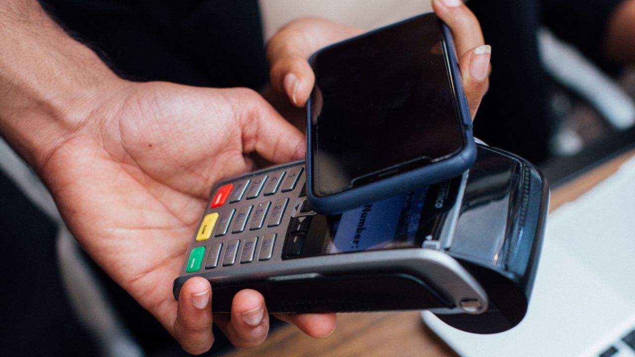 Oltre Visa e Mastercard, arriva la risposta europea ai colossi dei pagamenti