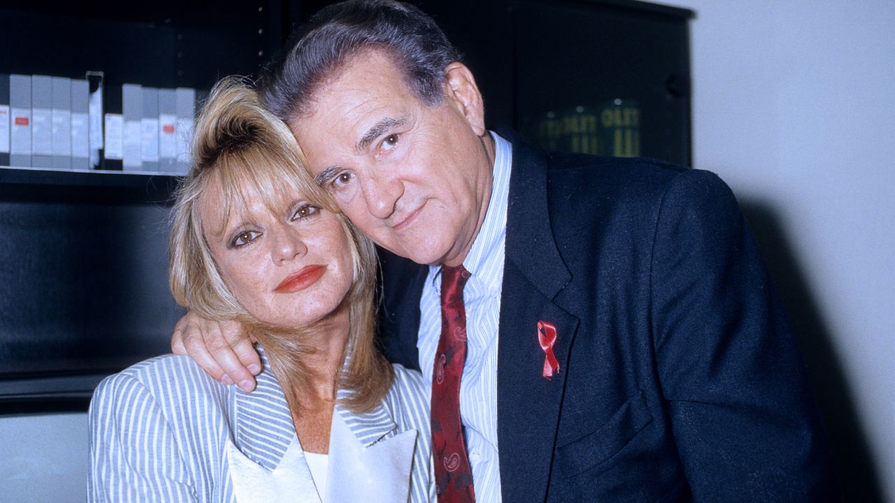 Teddy Reno compie 100 anni: la musica, il cinema e quell’amore con Rita Pavone che fece scandalo