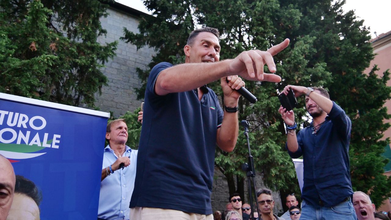 Gli italiani votano con la pancia: l’identità conta più del portafoglio e la politica cambia terreno