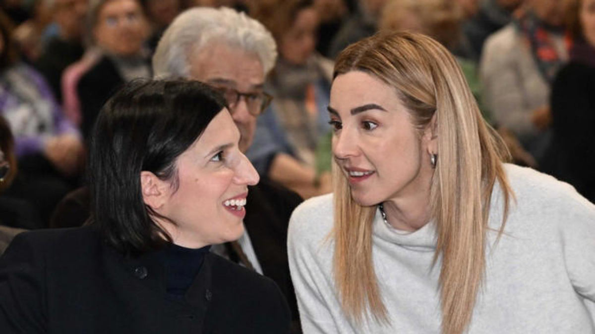 Campo largo, Conte gela Schlein nella corsa alla premiership: il leader M5S domina sui social, avanzano Salis e i civici