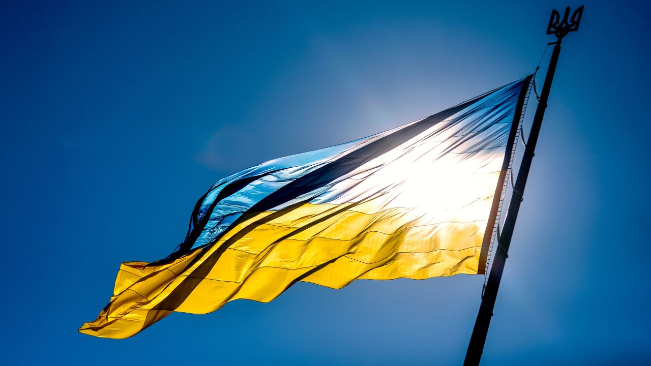 Ucraina, l’Italia si sfila dalle esercitazioni dei Volenterosi. Calenda attacca Meloni: «Ha paura di Vannacci e della Lega»