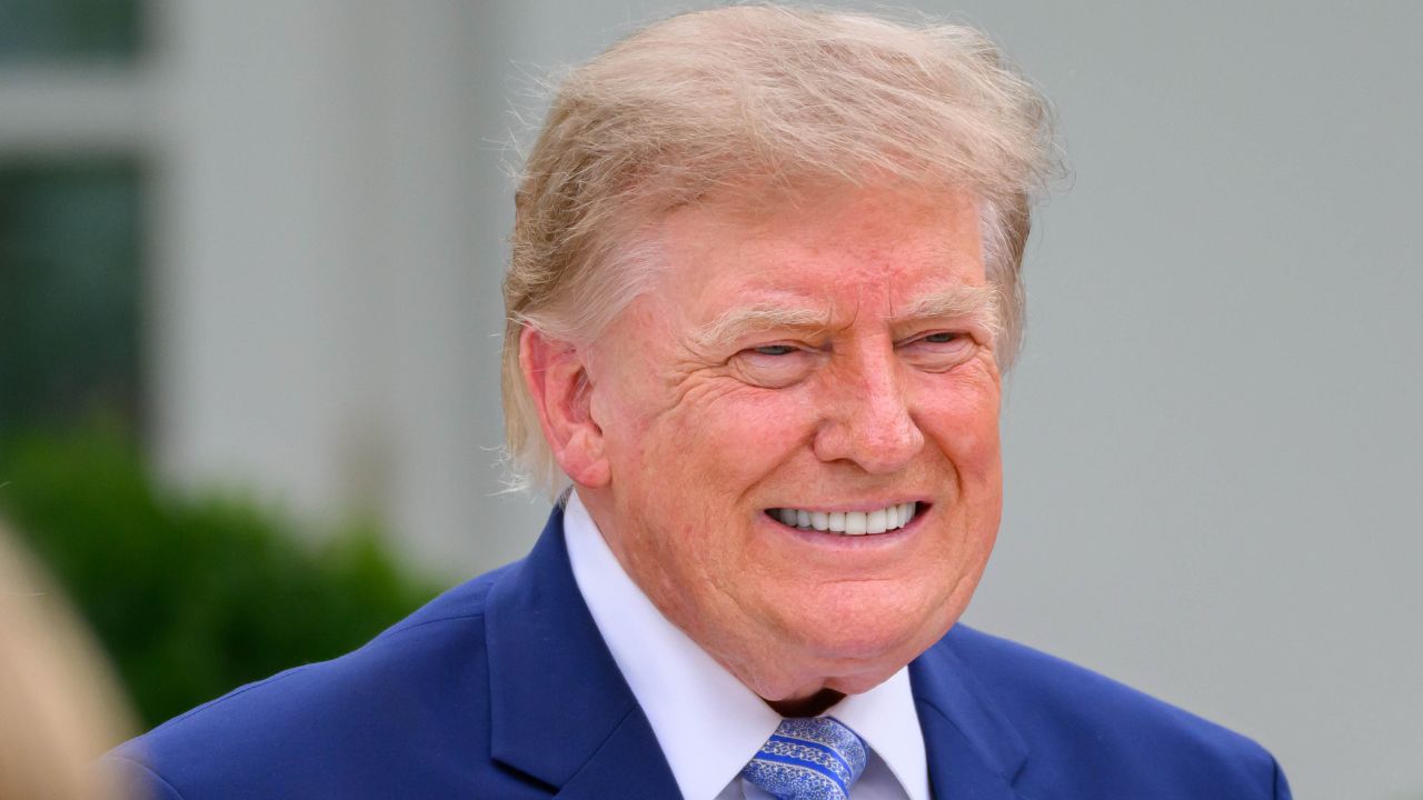 Trump torna a parlare del terzo mandato: “Ne avrei diritto, ci hanno ingannato già due volte”. E torna sui nomi di fiumi e oceani