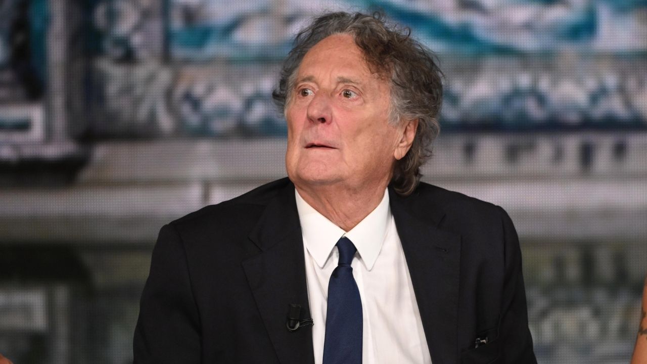“Hanno ucciso Striscia come l’Uomo Ragno”: lo sfogo shock di Enzo Iacchetti scuote Mediaset