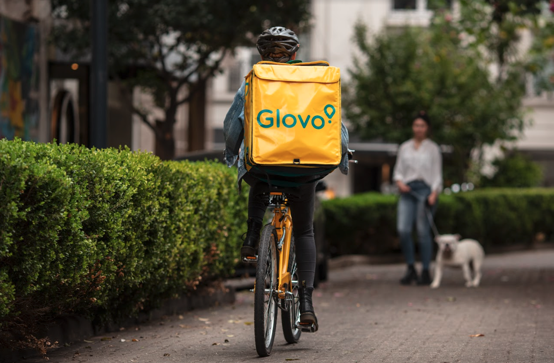 Glovo, per la Procura di Milano ha una “gestione opaca dell’algoritmo”
