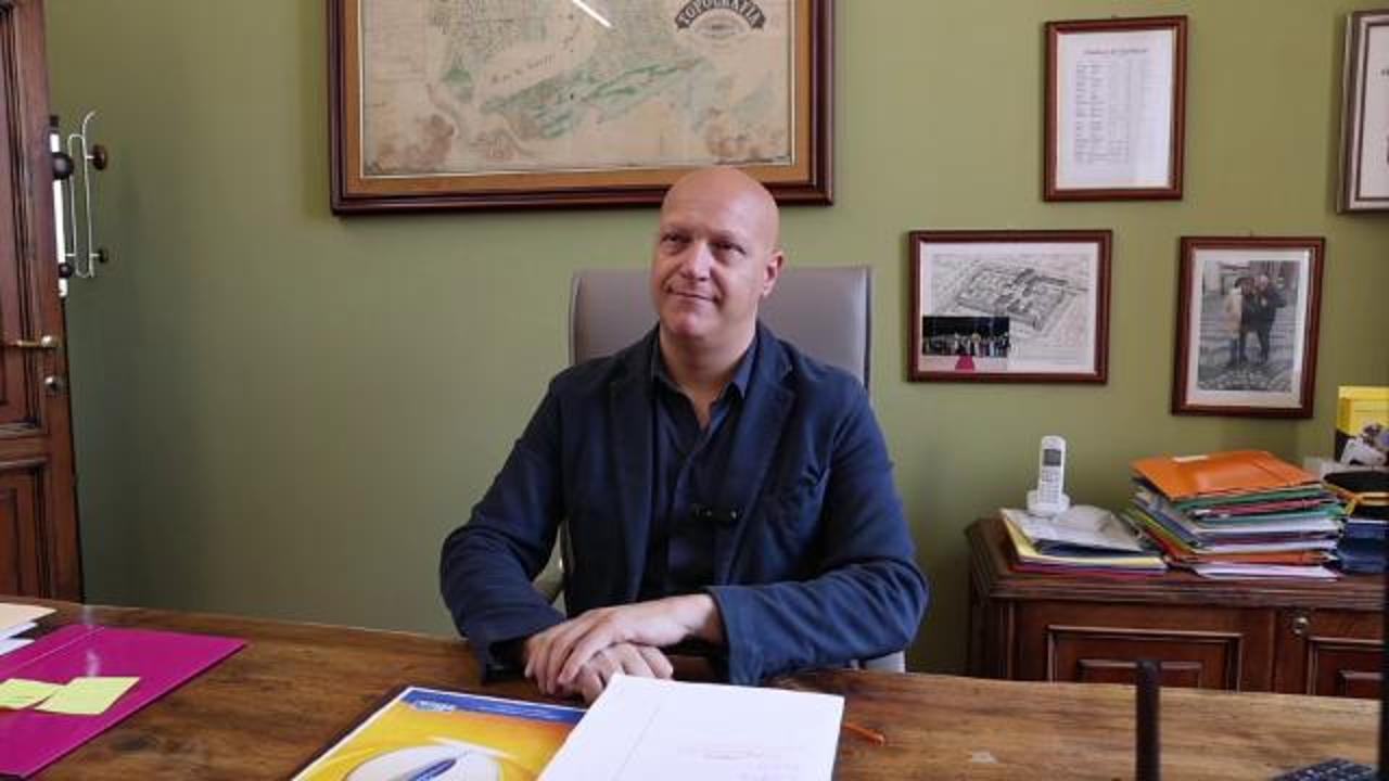 Garlasco, il sindaco querela il blogger Davide Palumbo: «Basta leoni da tastiera». Nel mirino un post sul delitto di Chiara Poggi