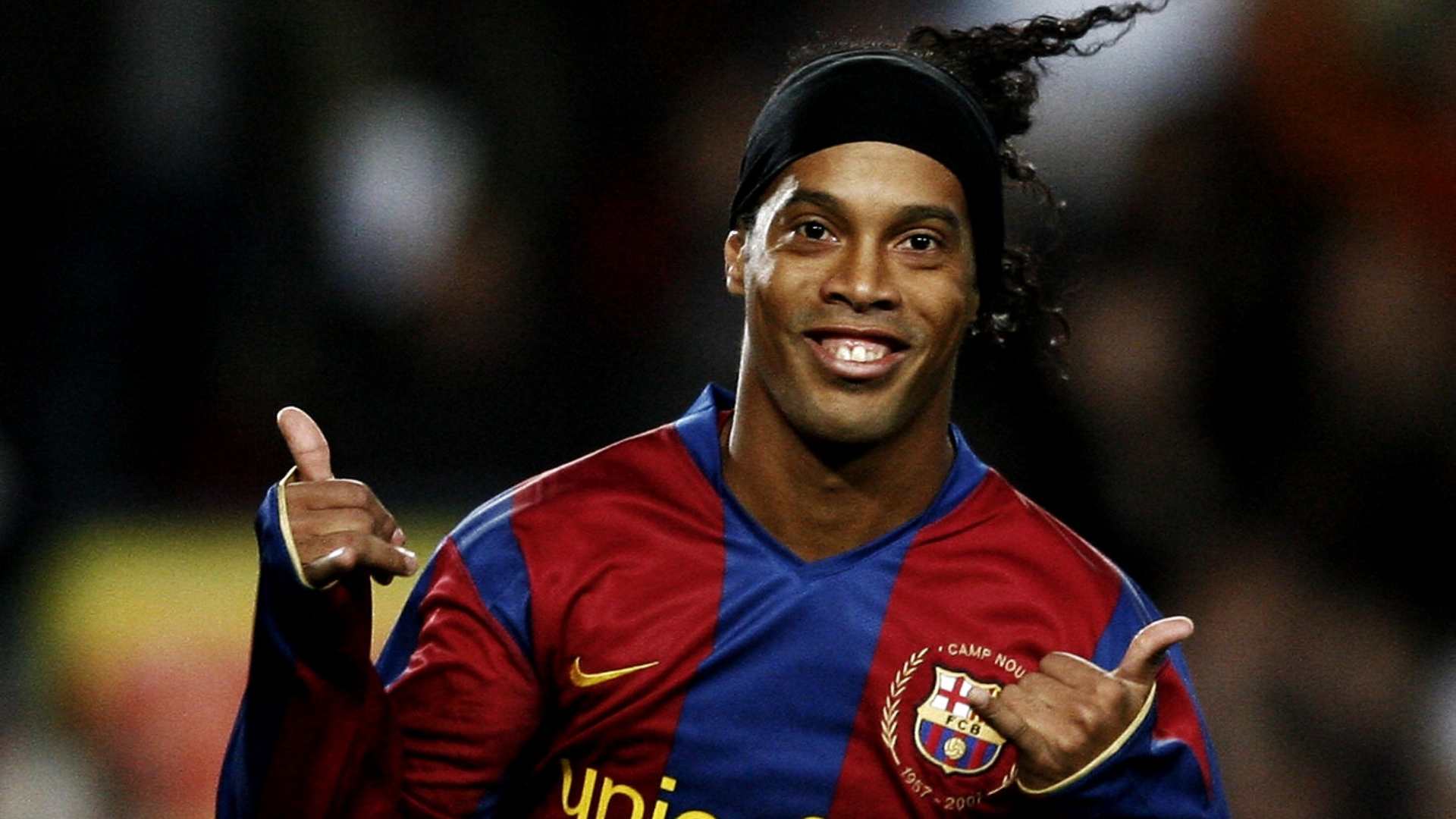 Ronaldinho torna a giocare a 46 anni: riparte dal Ravenna in Serie C. «Porterò entusiasmo e spettacolo, magari segno anche»