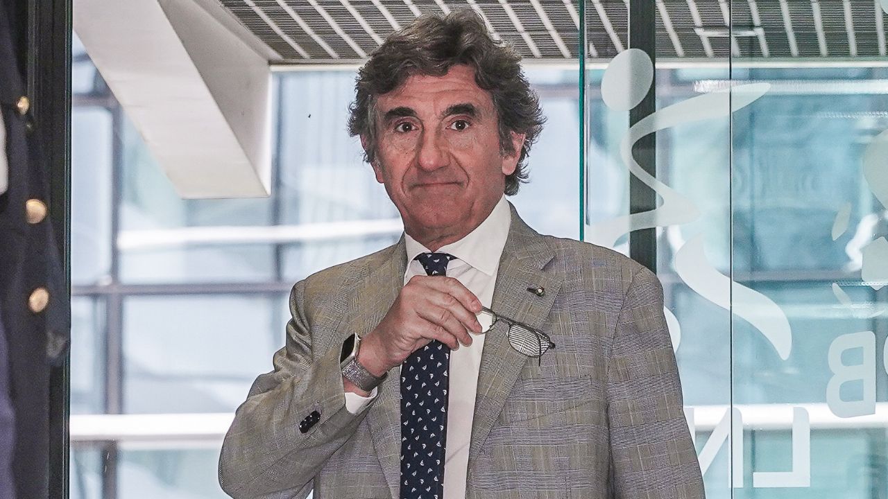 Corriere della Sera, due pagine per celebrare Urbano Cairo: il Cdr attacca l’intervista all’editore e denuncia il rischio autoreferenzialità
