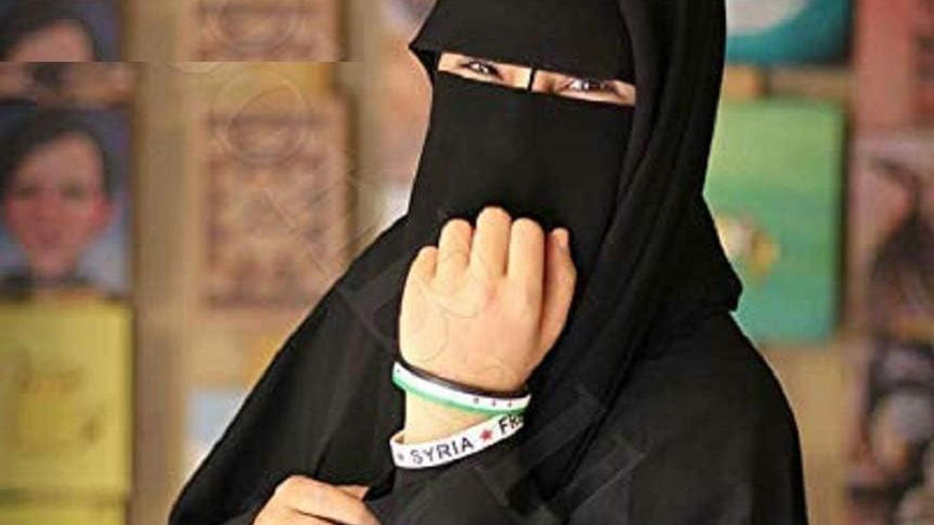 Meloni lancia la crociata contro il burqa a scuola. Peccato che quasi non esista: la “grande emergenza” riguarda una ragazza ogni 660 classi