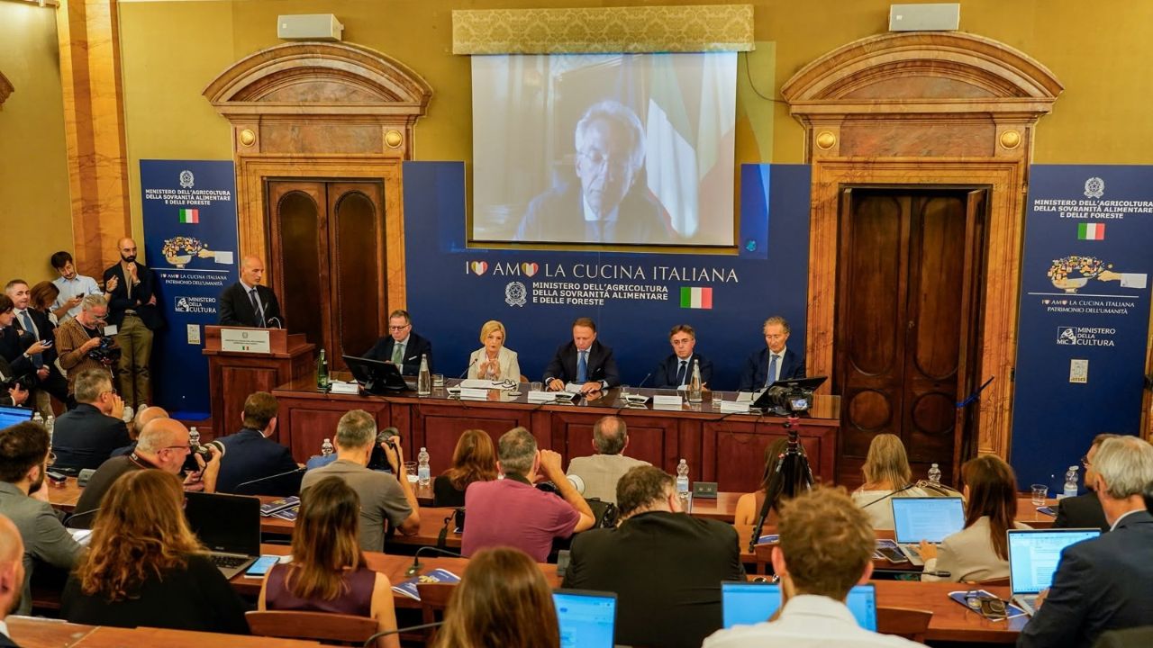 Nuova Carta “Dedicata a Te”: 1.000 euro in due tranche e sconto del 15% nei supermercati