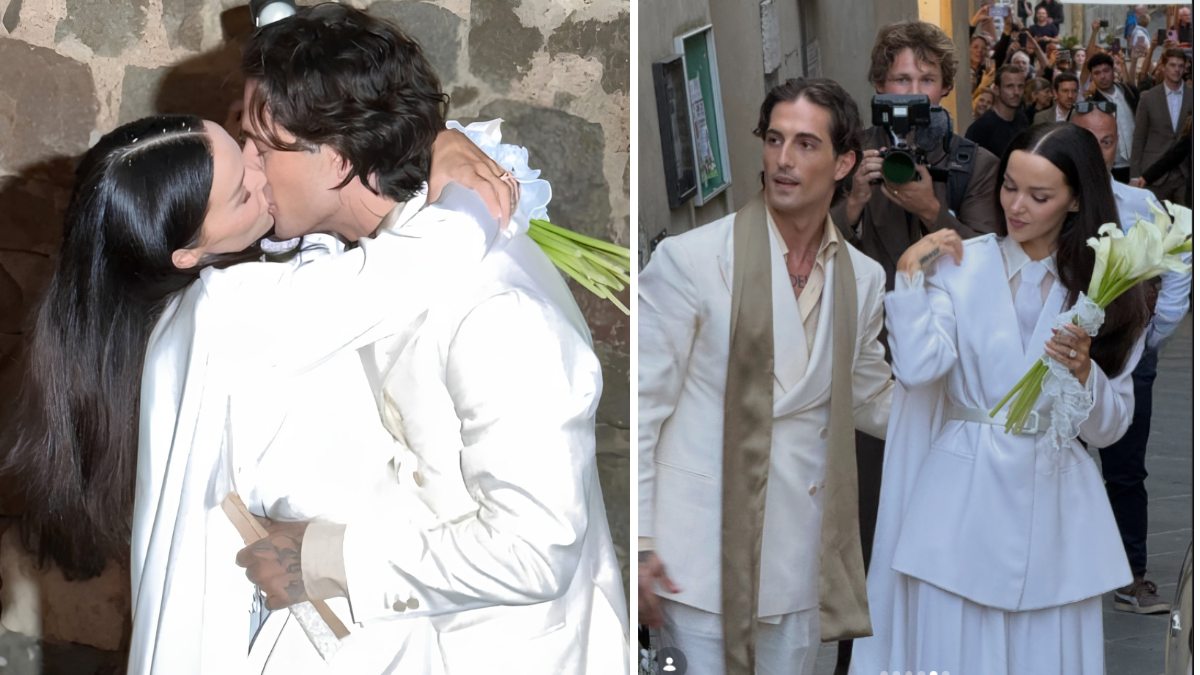 Damiano David e Dove Cameron sposi a Montalcino: gli abiti bianchi, il rito tradotto in inglese, il bacio (foto e video)