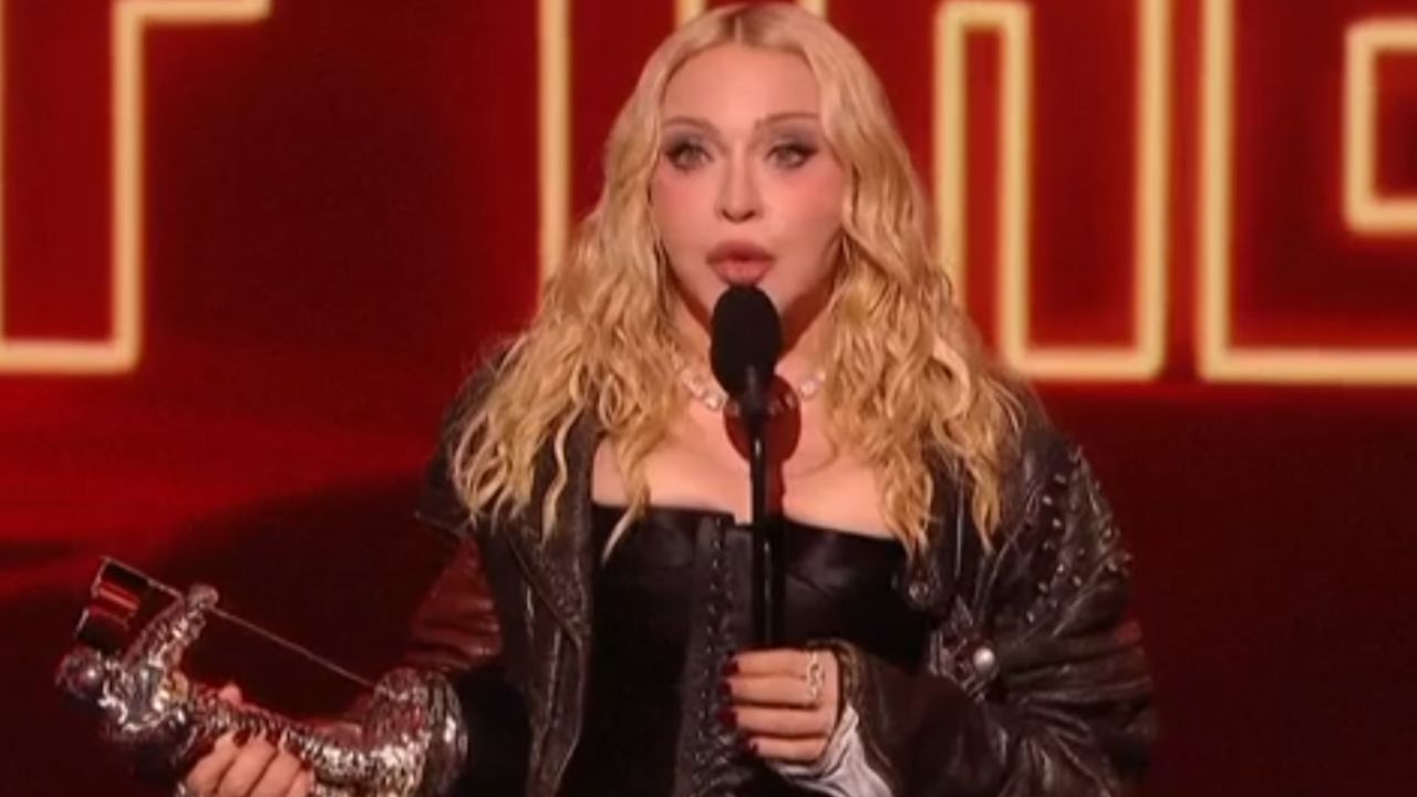 Madonna, il messaggio agli MTV AWARDS: “Ho passato l’ultimo anno e mezzo a ritrovarmi, credete in voi stessi”