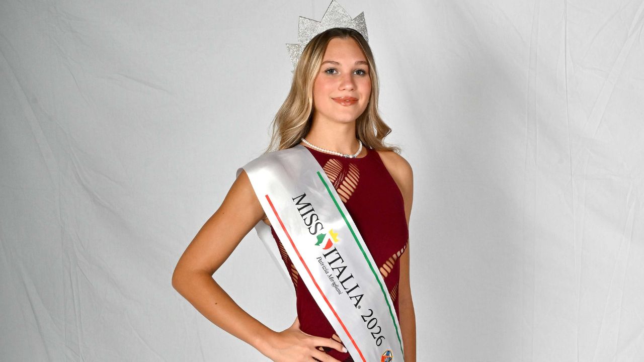 Sarah Maria Rizea è Miss Italia 2026: dalla vasca alla corona. Tutto sulla nuova Miss