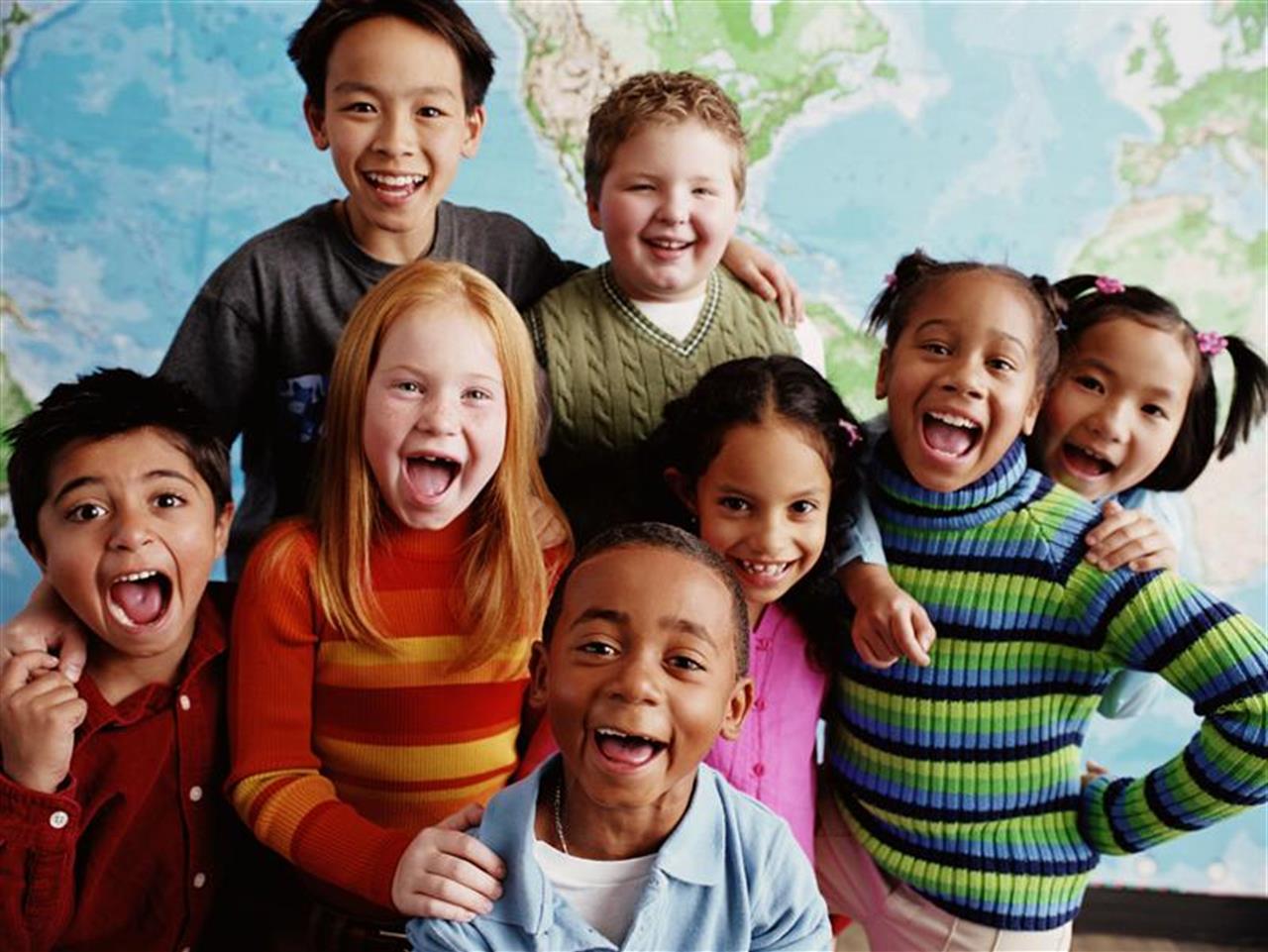 «Via i figli a chi non impara l’italiano»: la norma choc nel decreto scuola, poi interviene Mattarella e cambia tutto