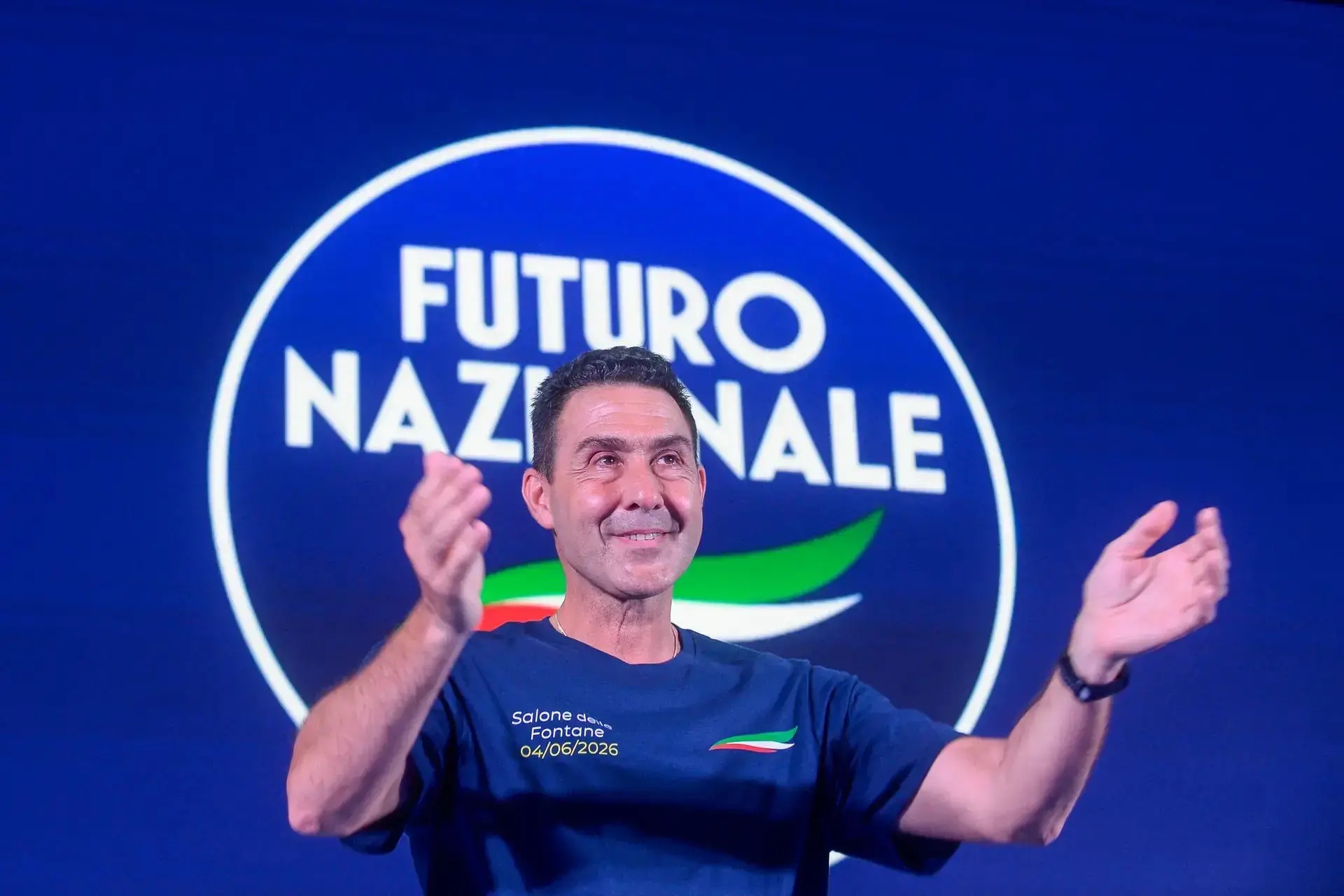 Giannetta, prima sedotto e poi abbandonato: il metodo Vannacci, prima si prende i voti e poi scarica
