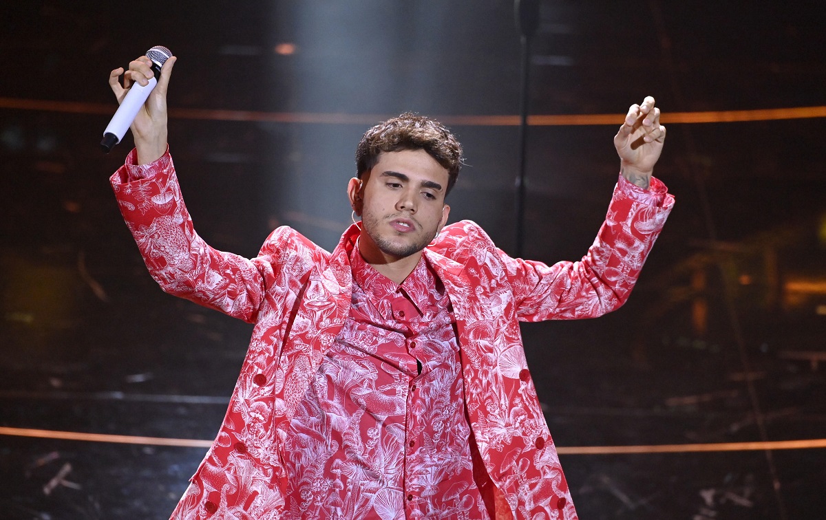 Amici, Aka 7even a processo per «Loca»: «La canzone era di Lema». Il tormentone da triplo platino e quella K diventata C