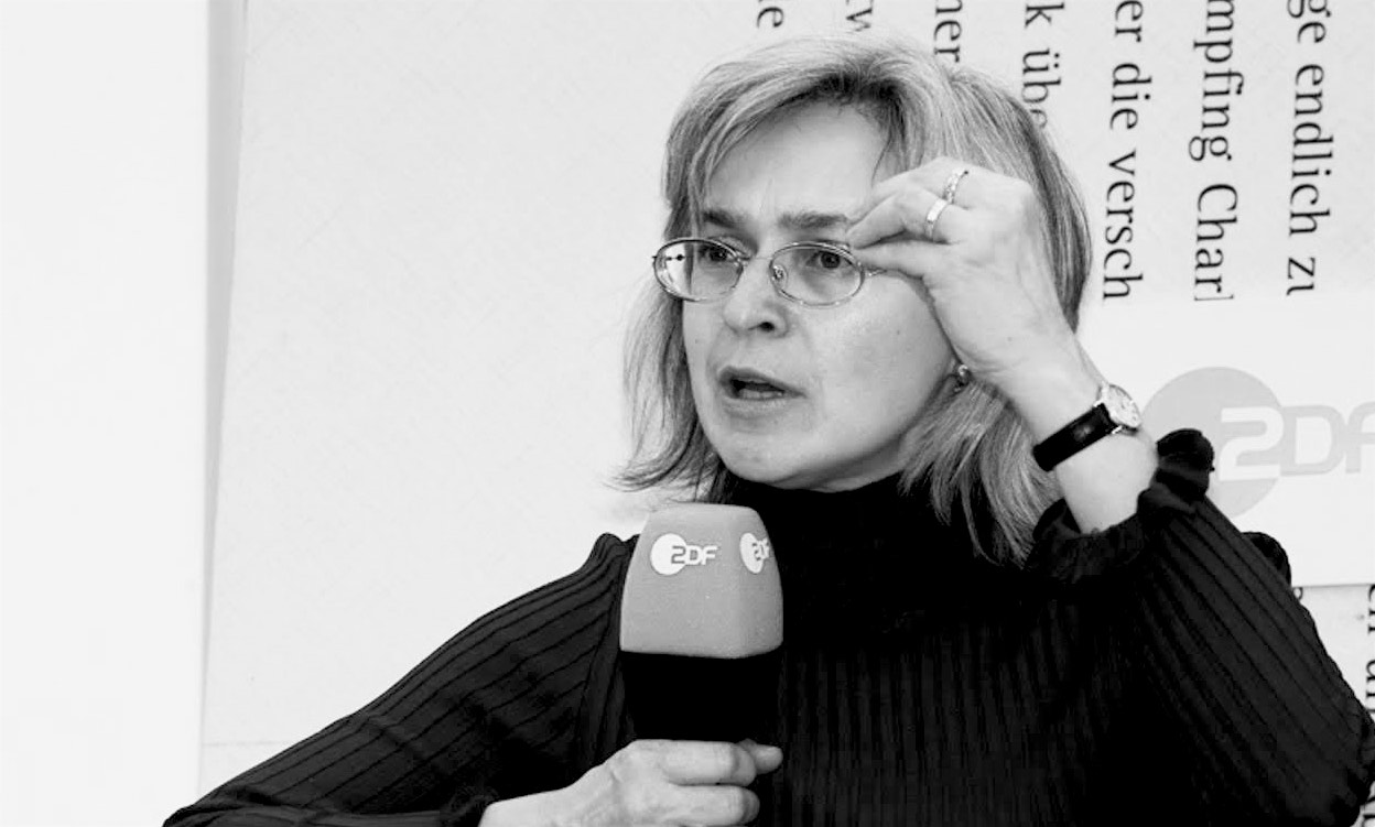 Russia, chiude Novaya Gazeta: Putin mette a tacere il giornale di Anna Politkovskaja