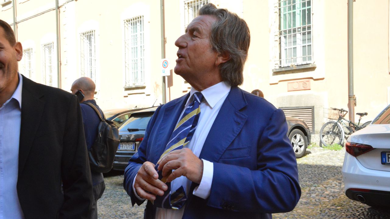 Garlasco, De Rensis incalza Garofano sui pedali di Stasi: «Qualcuno mente». I documenti dei Ris parlavano di sangue, ora scoppia il caso