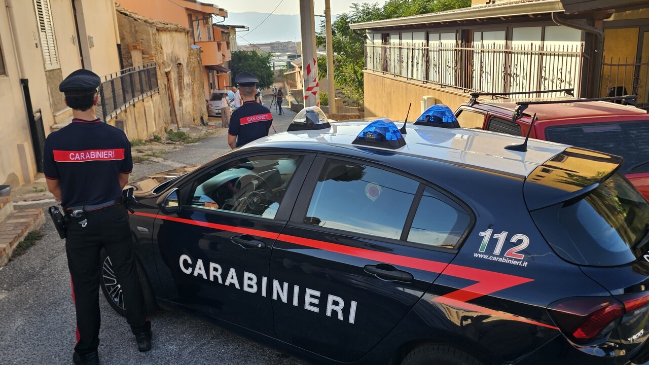 Orrore a Tortona, bimba di 3 anni trovata morta in casa: arrestata la madre. La decisione del giudice sull’affidamento che l’avrebbe sconvolta