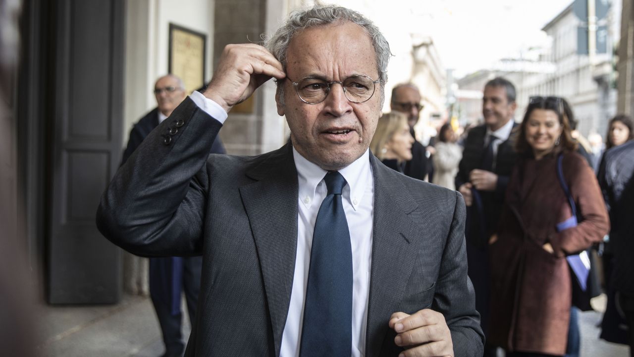 Mentana lascia il TgLa7, Cairo non ha ancora un successore: «Mi dispiace». Poi punge la rete, smentisce Ranucci e parla del futuro di Milano