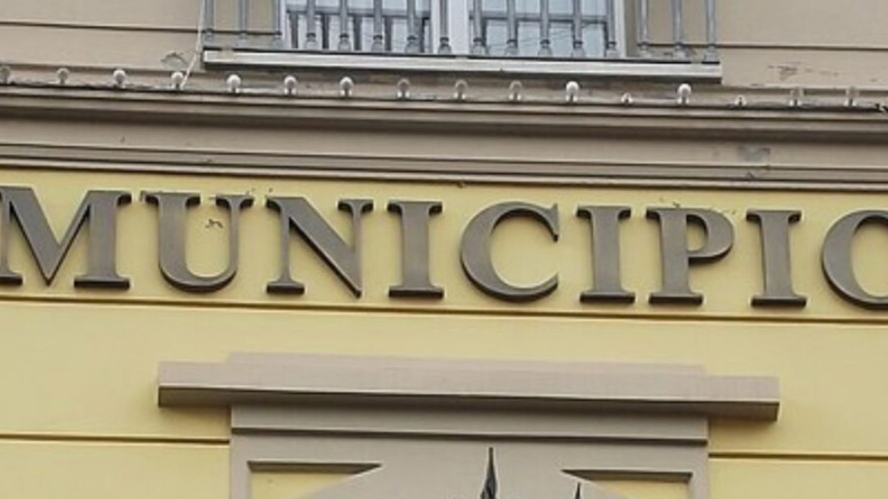 Il baratro dei bilanci comunali: 484 Municipi italiani in default con debiti che arrivano a 6,2 miliardi