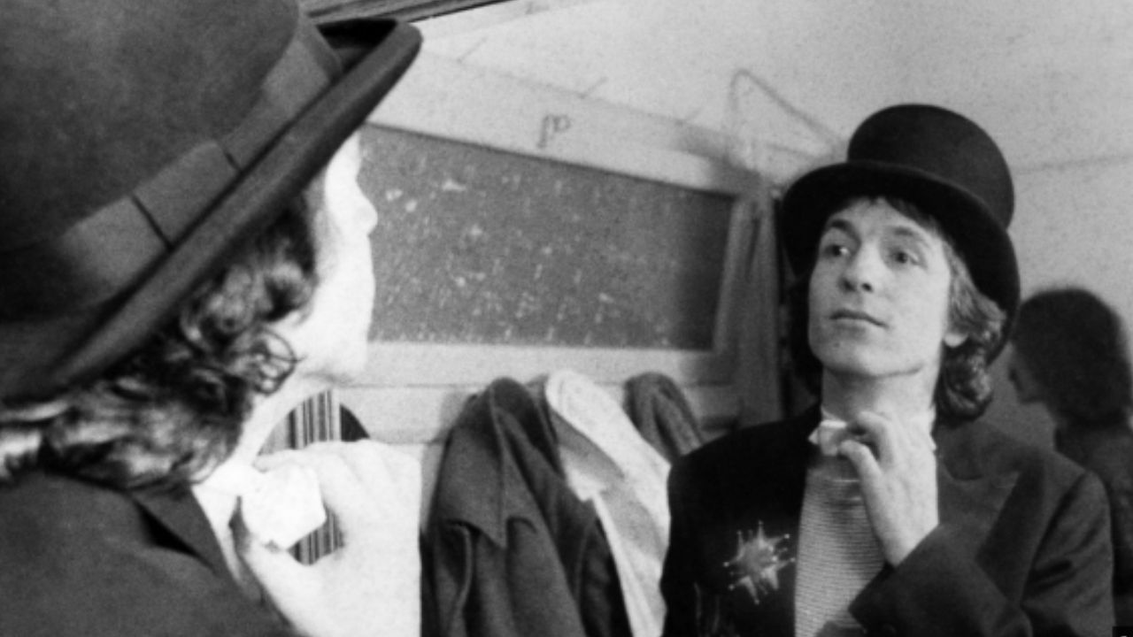 Rino Gaetano avrebbe compiuto 76 anni: la morte, i dubbi di Mautone e quanto ci manca la sua voce dissacrante