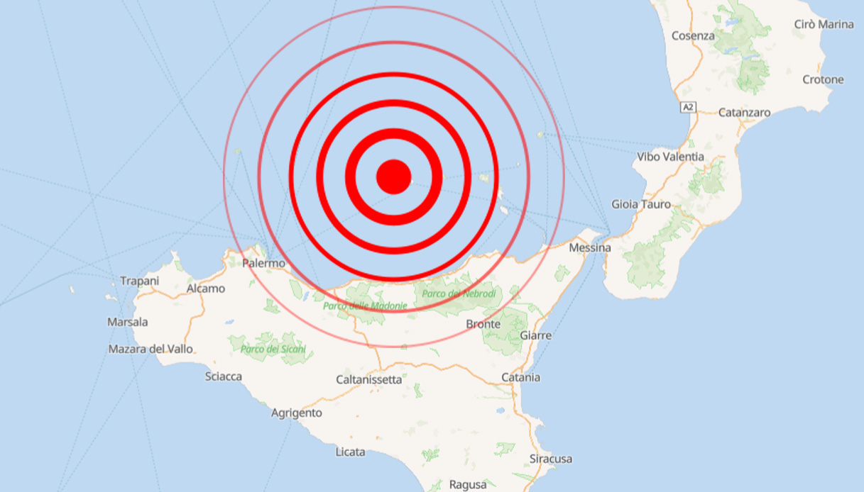 Terremoto in Sicilia, scossa di magnitudo 5 nel Tirreno: panico a Palermo, scuole evacuate e allerta maremoto